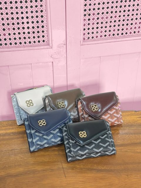 Dompet Bunga Geometris