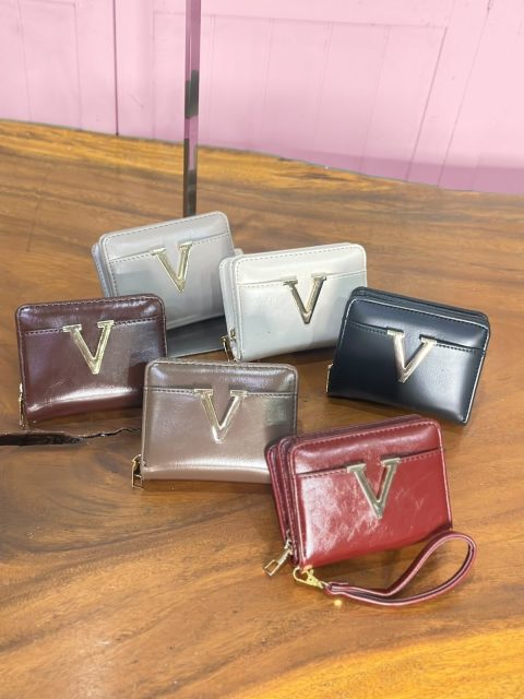 Dompet V Elegan