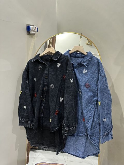 Kemeja high low Jeans Mickey