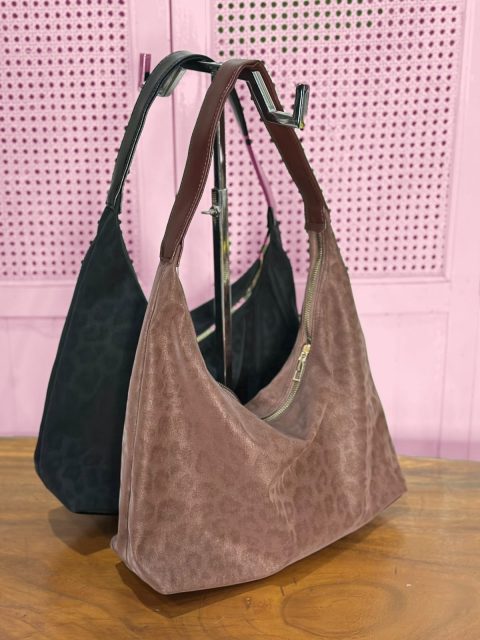Tas Hobo Suede Motif Macan Tutul