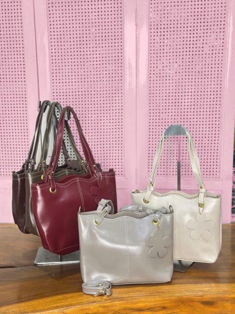 Tas Tote Bunga Daisy