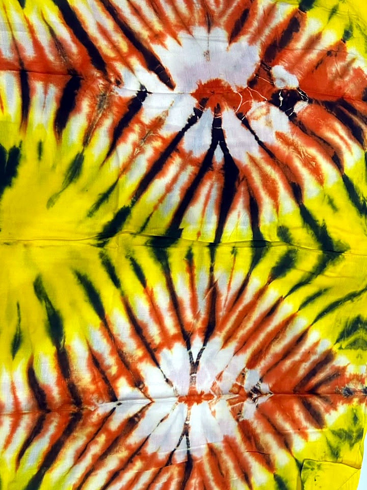 Sarung Bali - warna Golden Tiger