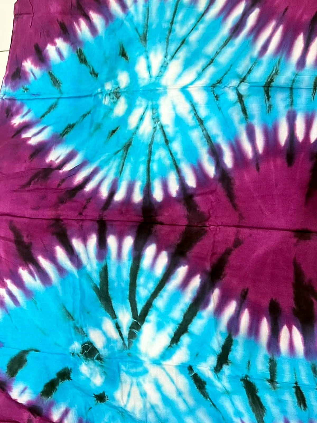 Sarung Bali - warna Purple Aqua