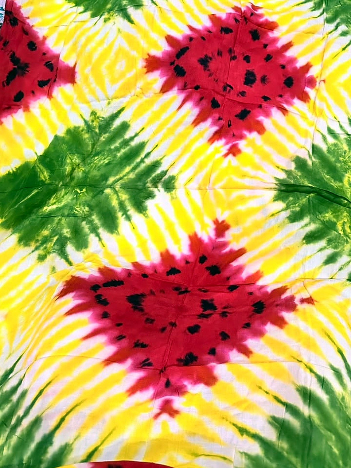 Sarung Bali - warna Watermelon Reggae