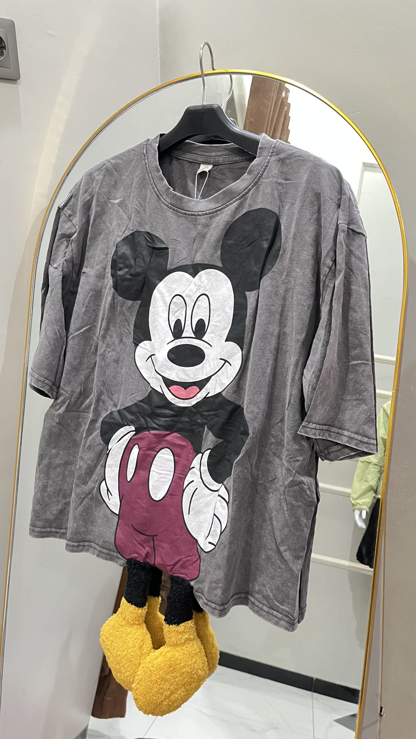 Kaos oversize karakter - warna Abu misty