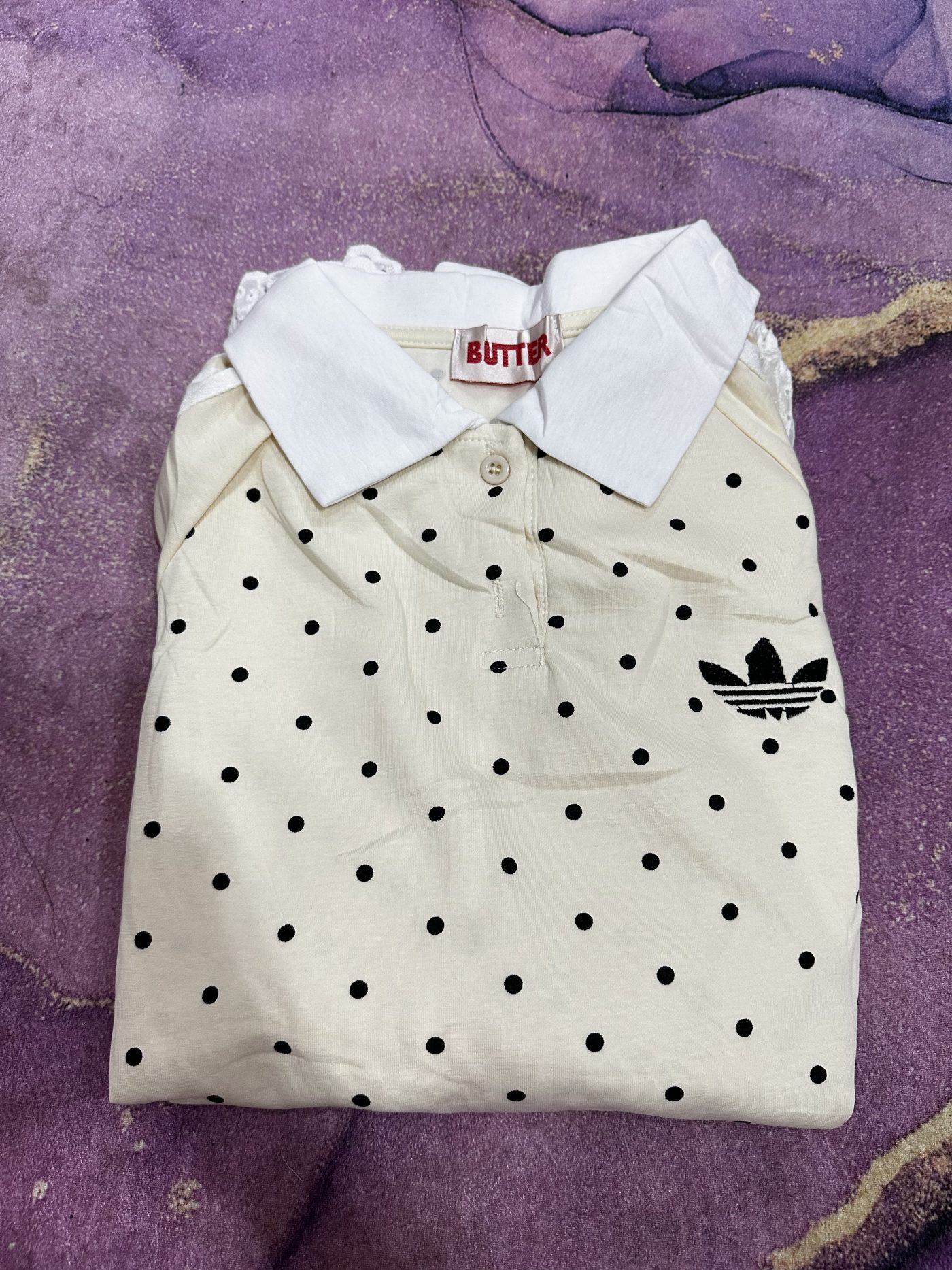 Butter adidas BKK - warna cream