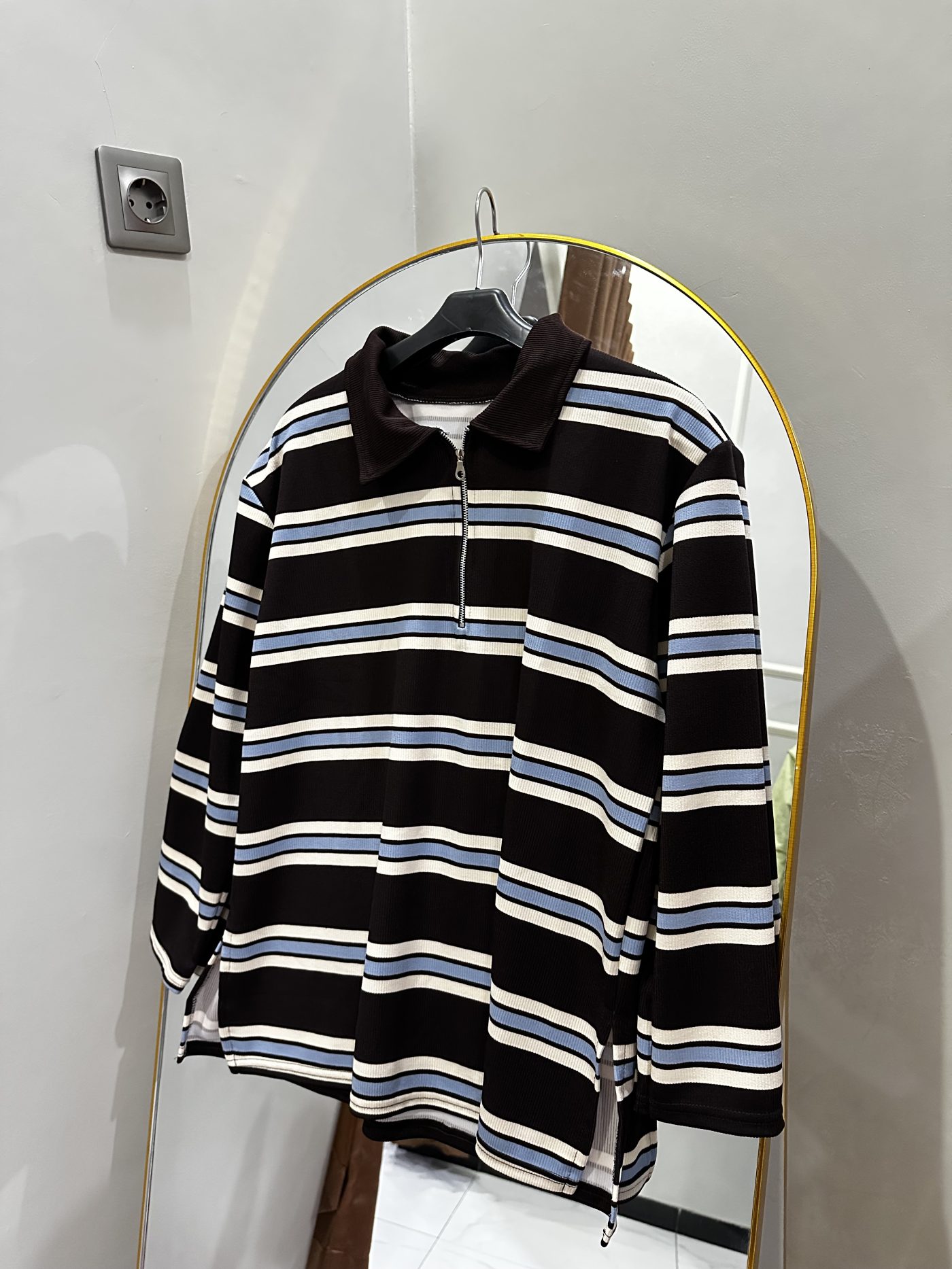 Salur belahan kiri kanan - warna Coklat tua